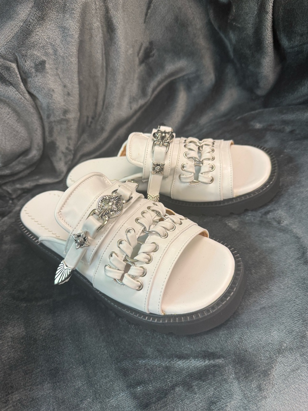 Women's White Slide Sandals with Decorative Buckle